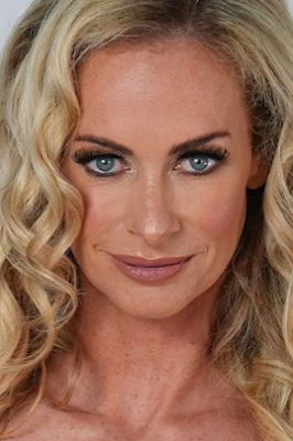 Goldy Kim from PERVECT